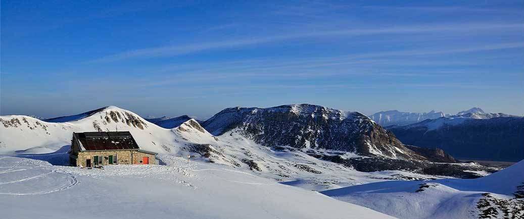 Da Campo Felice al rifugio Sebastiani con le ciaspole: un itinerario da non perdere