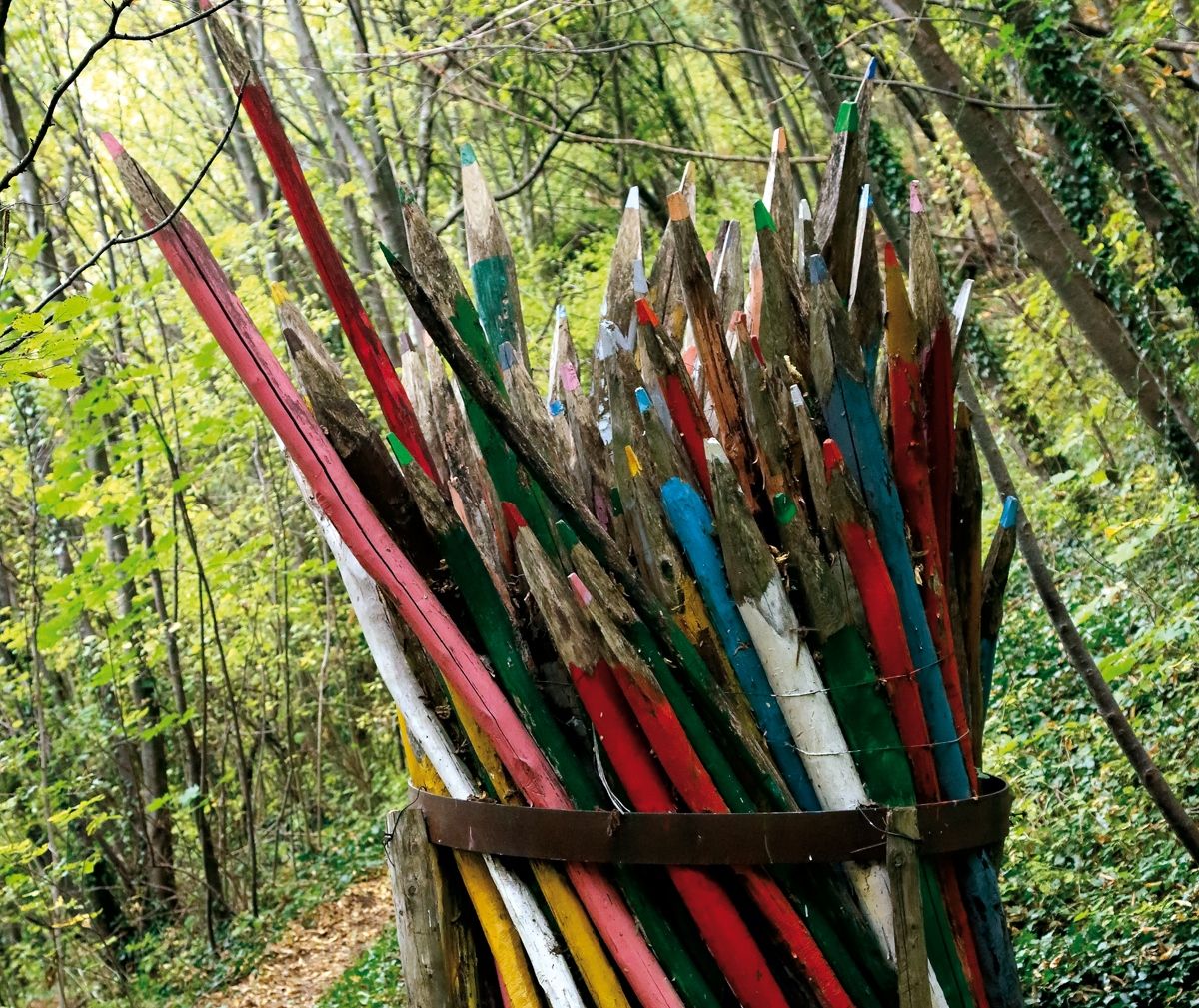 A piedi tra arte e natura: il Parco del Sojo