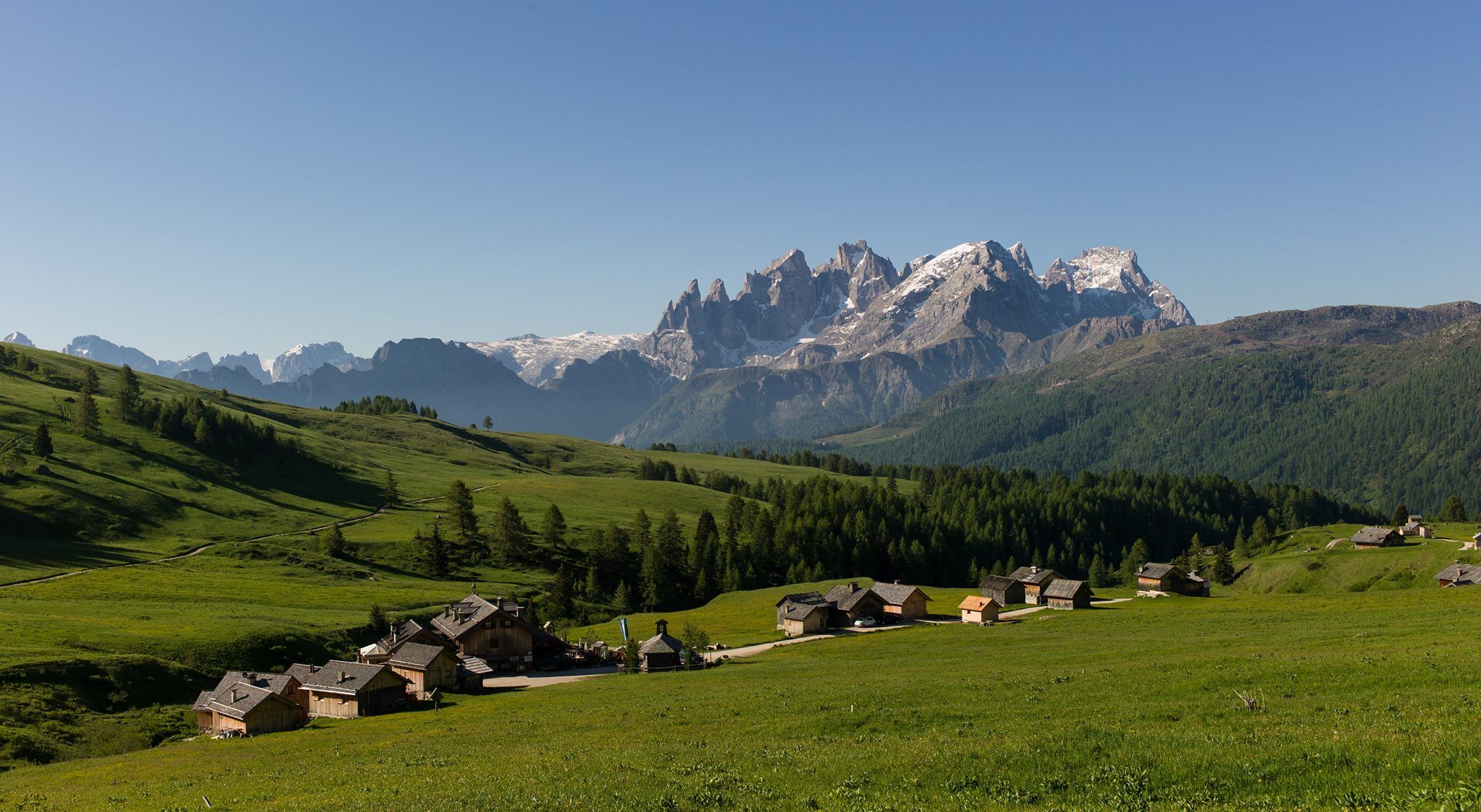 Il Rifugio Fuciade: escursioni in Val di Fassa e buona cucina