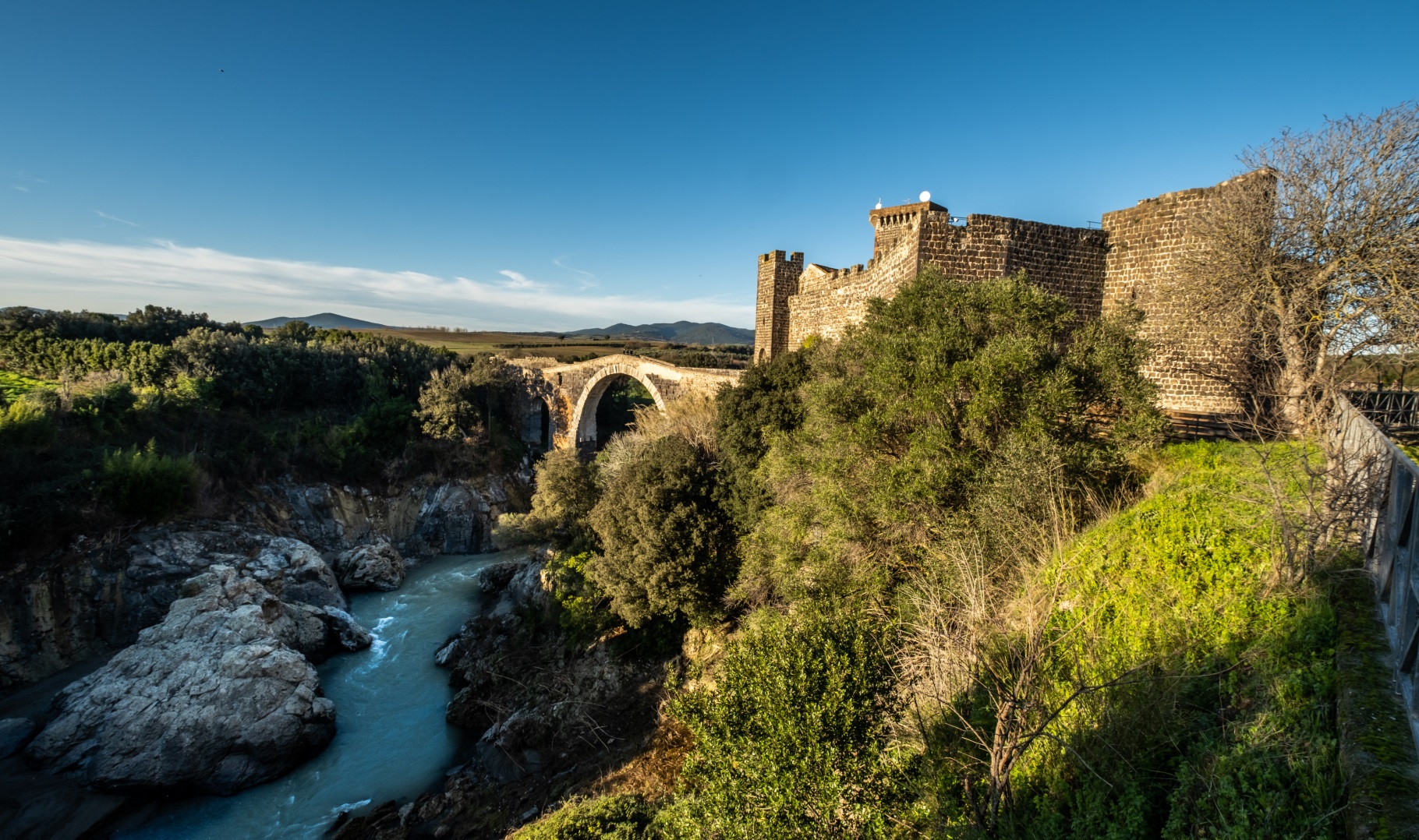 Vulci e il Fiora  | Itinerari | Lazio a piedi