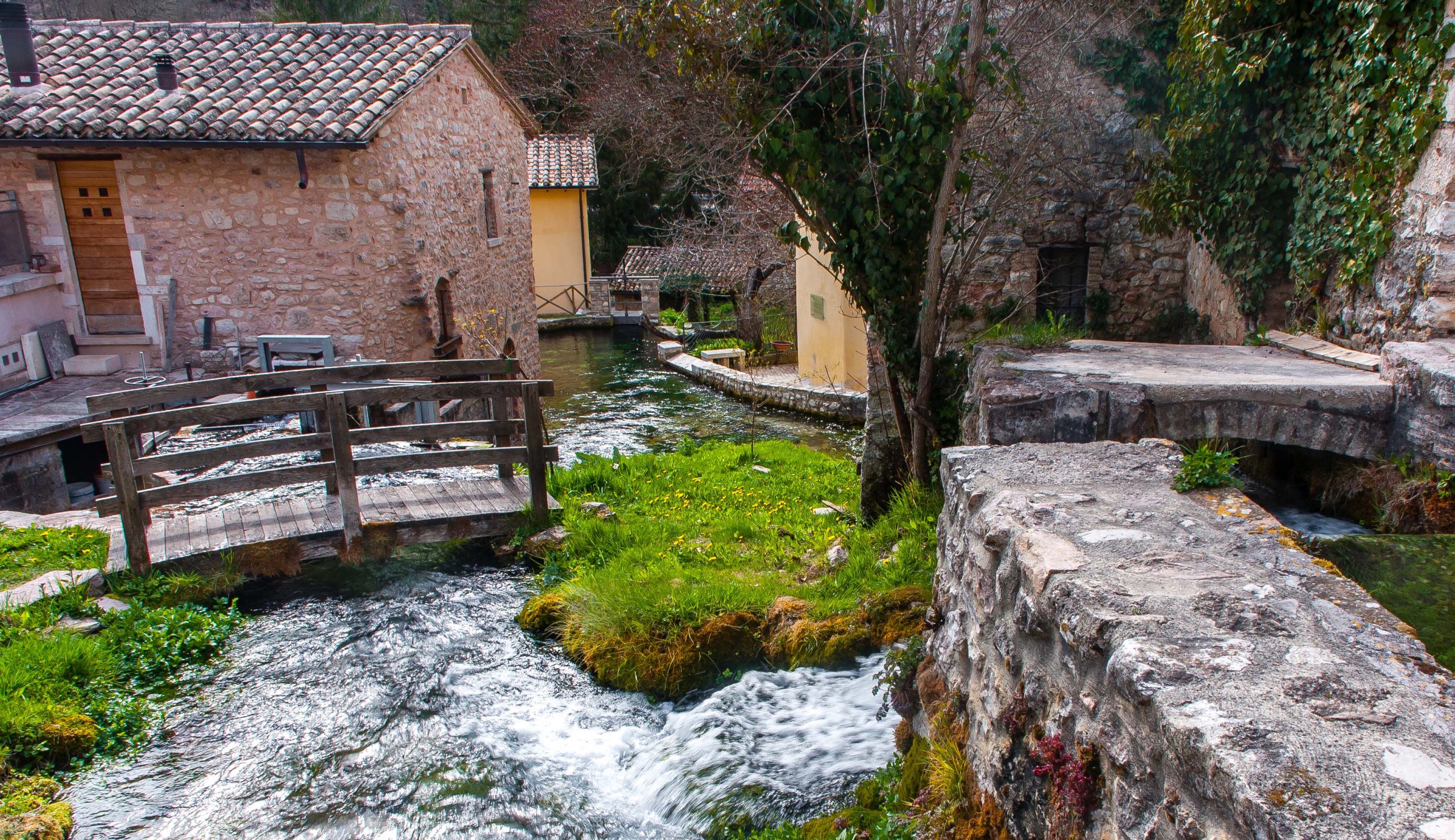L’anello di Rasiglia | Umbria a piedi