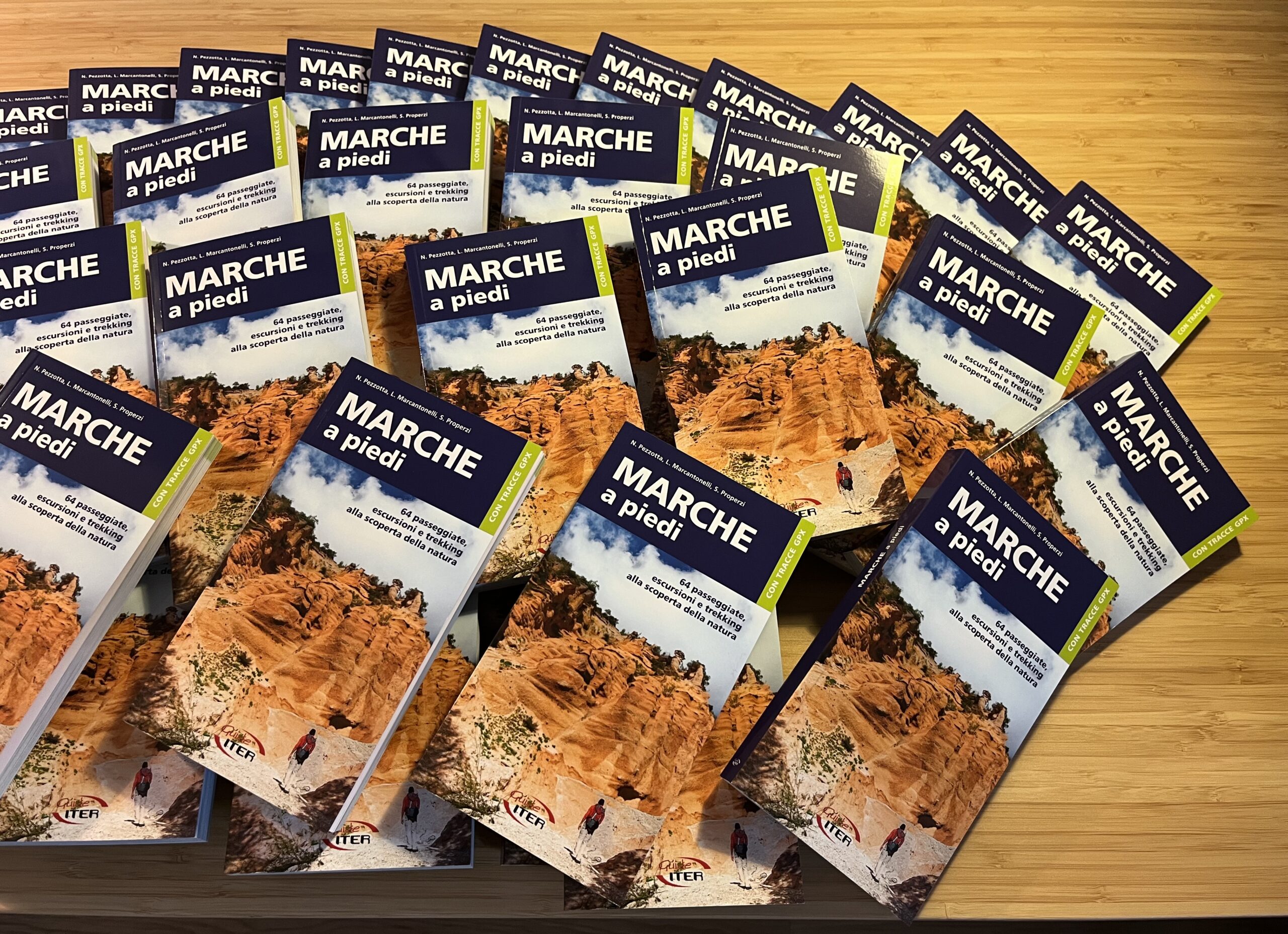 Per voi escursionisti ecco la guida MARCHE a piedi!
